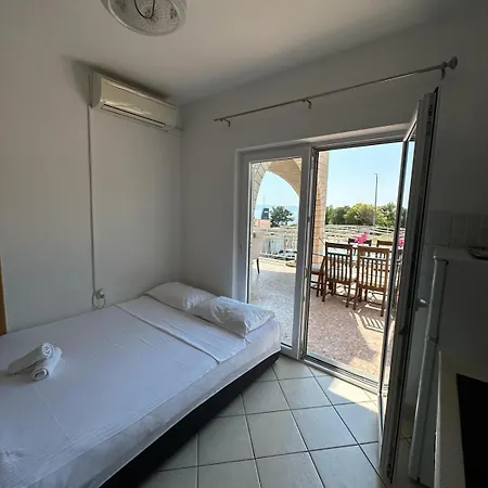 Villa Mare Makarska Exterior photo